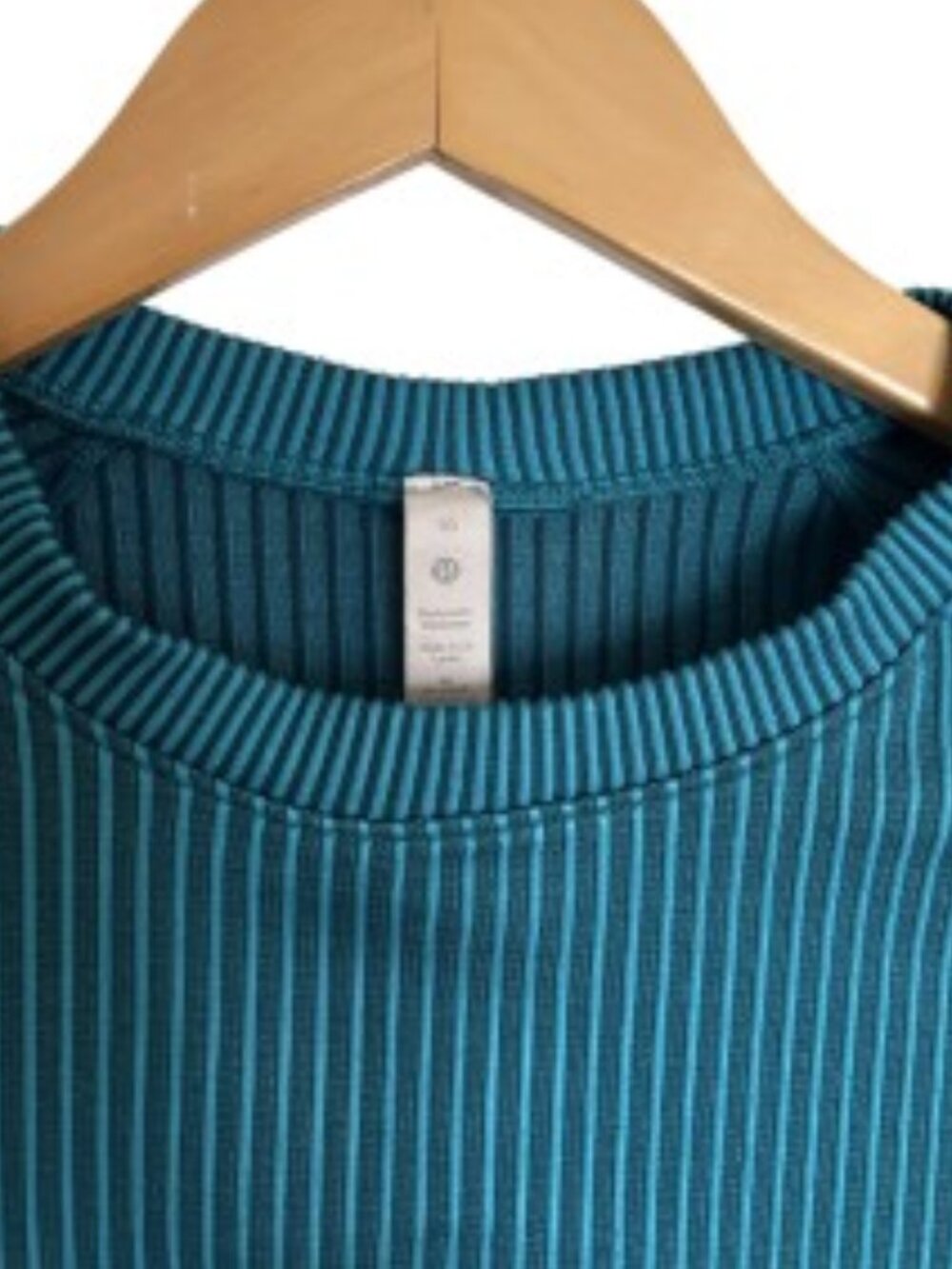 Lululemon Rest Less Ribbed Pullover Top 10 - Picture 2 of 4